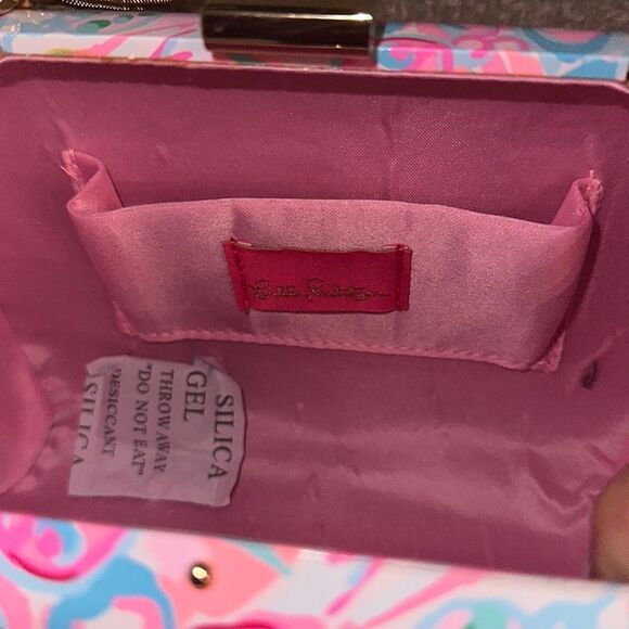 🔥Lilly Pulitzer Lidia Minaudiere clutch crossbody in Resort White Love Pattern - Picture 6 of 11